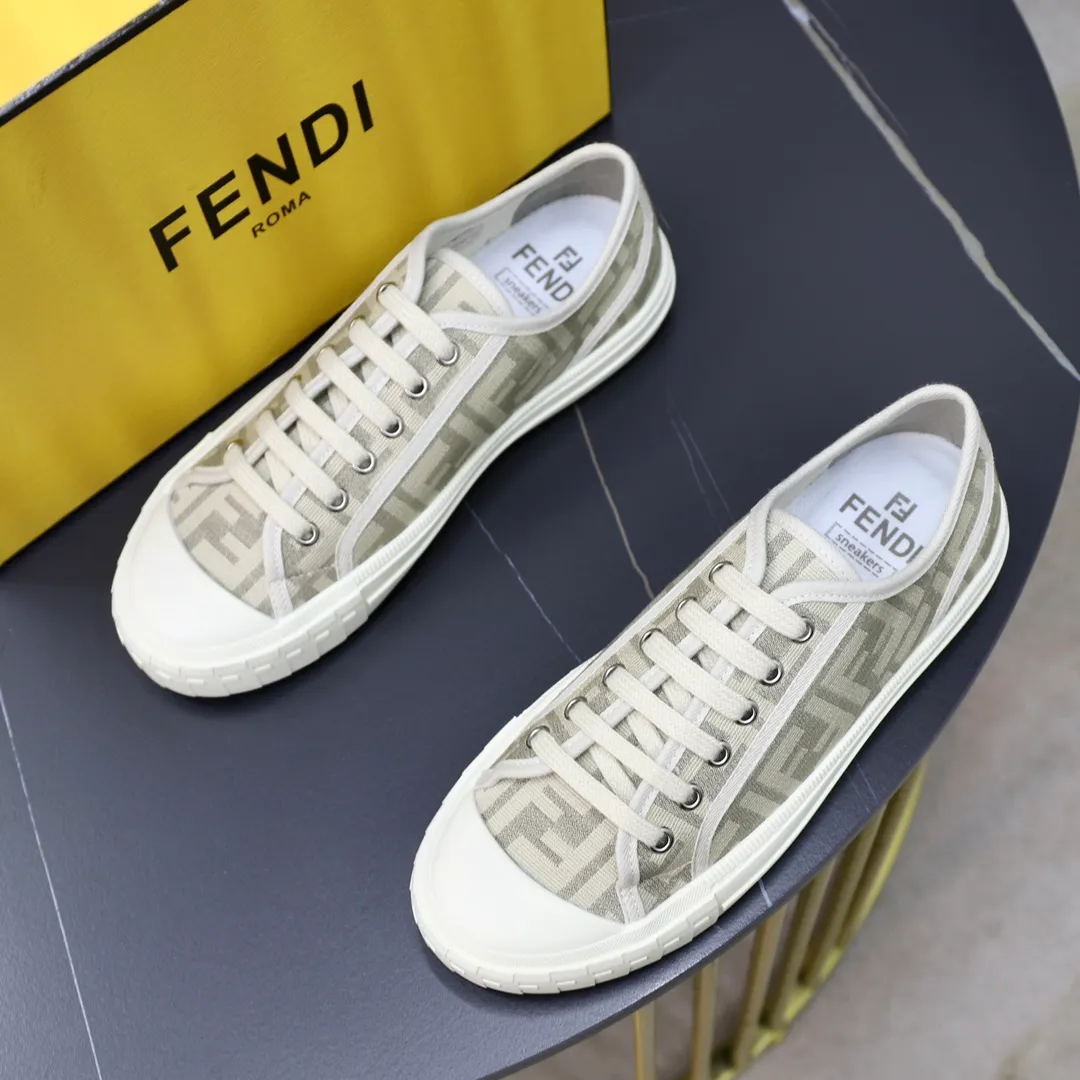 Factory price: 480 original order (couple model) Brand: FENDI Fendi 🙅‍♂️🙅‍♂️🙅‍♂️ Size: Female 35–40, Male 39-44 (45 can be customized) Grade: Official website genuine Material: Imported original LoGO fabric upper Original comfortable lining TPU wear-resistant lightweight outsole Style category: Loafers New trendy shoes Color: actual picture color
